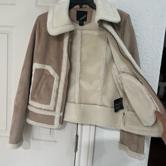 Tan Shearling Jacket - Picture 2 of 4